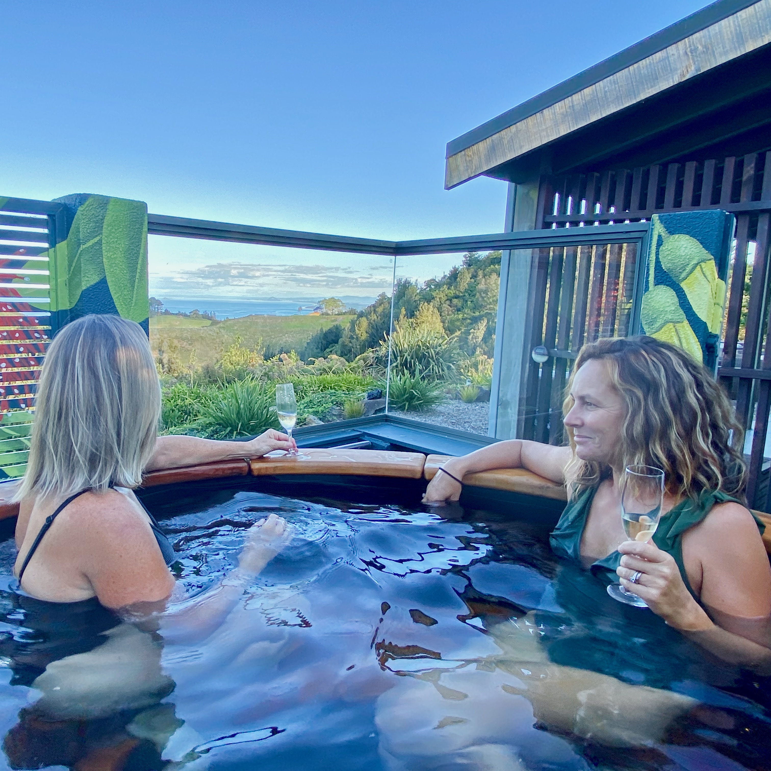 Hottubladies1